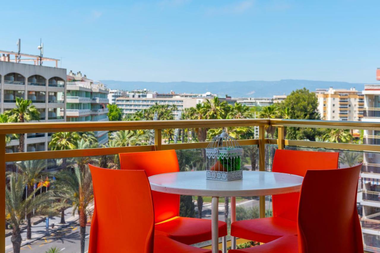 Rentalmar Navarra Family Suites Салоу Стая снимка